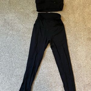 Arie black ruffle leggings